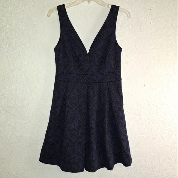Hazel Black Blue Textured Plunge V-Neck  Fit & Flare Dress Size Small - Picture 1 of 13